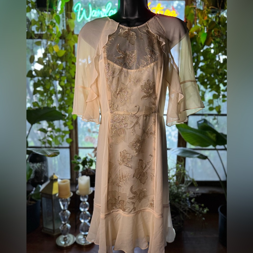 BCBGMaxAzria Cream Tiered Cold Shoulder Sundress
